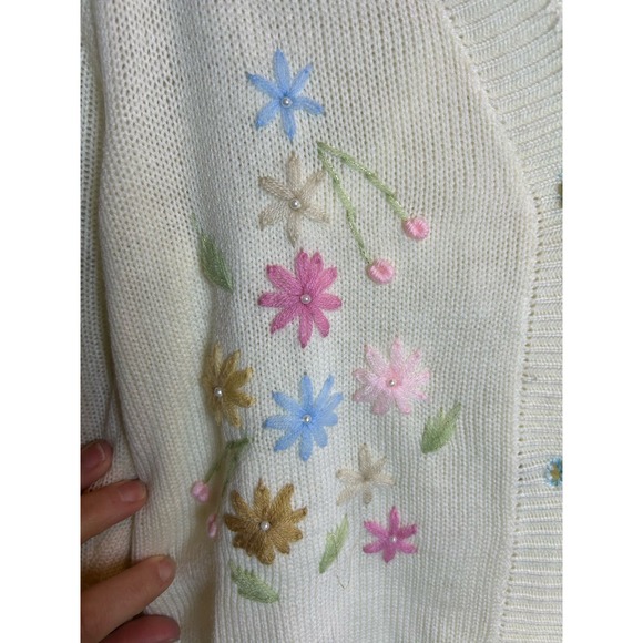 Unbranded Cottage Cream embroidery Cardigan Vintage Handmande - Picture 3 of 8